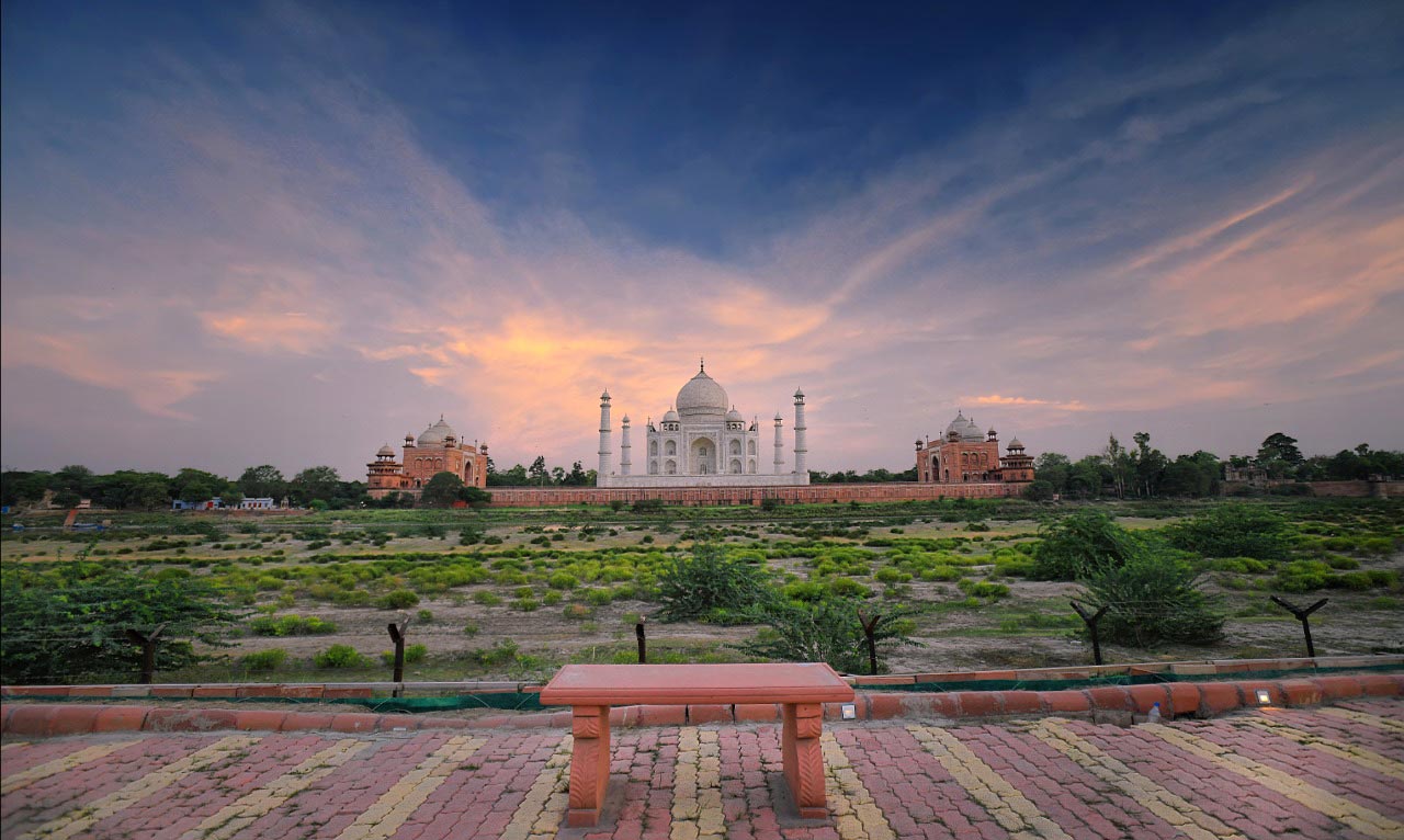 Best Places to Visit Near the Taj Mahal and Around Agra — Complete Travel Guide